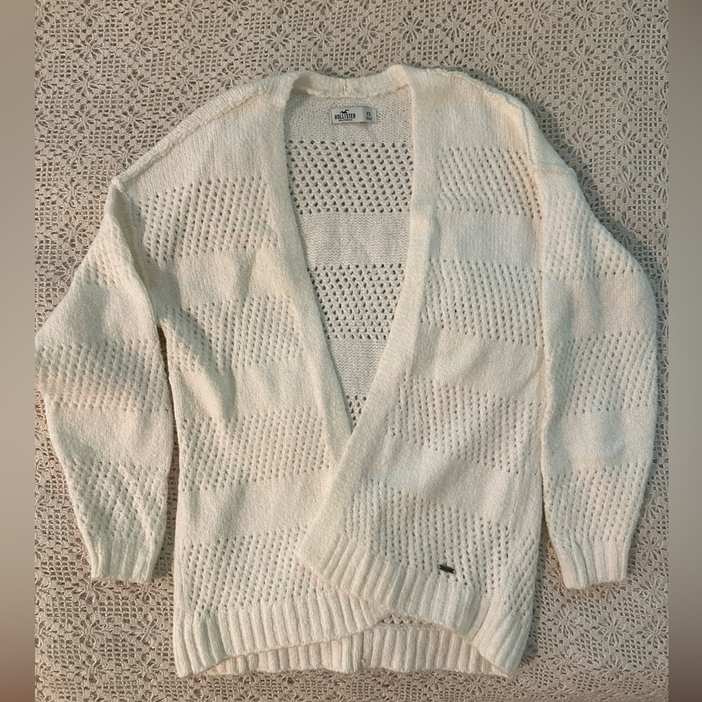 Hollister white knitted sweater, size XS